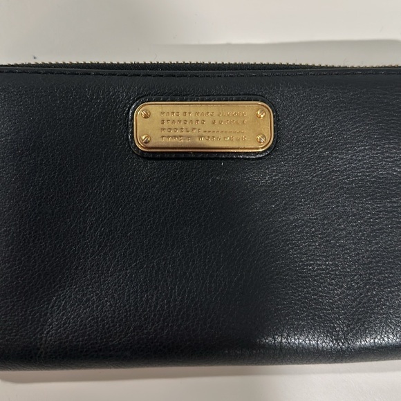 Marc by Marc Jacobs Wallet - Picture 3 of 7